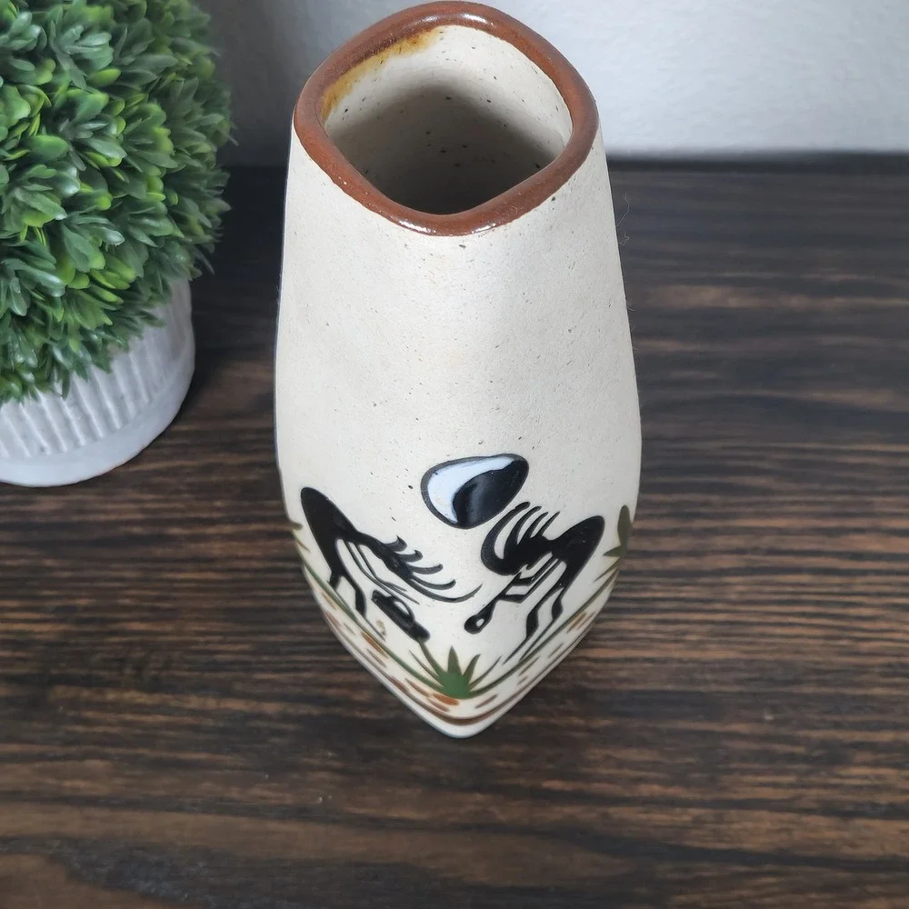 Kokopelli Sandstone Ceramic Pottery Vase Southwest Style Art Decor 8 in.